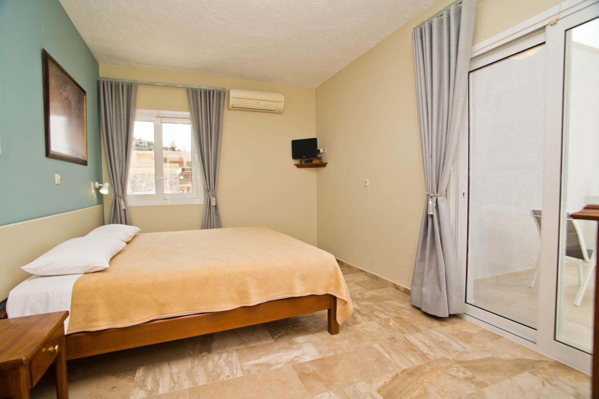 Acropolis Hotel Масурион Экстерьер фото