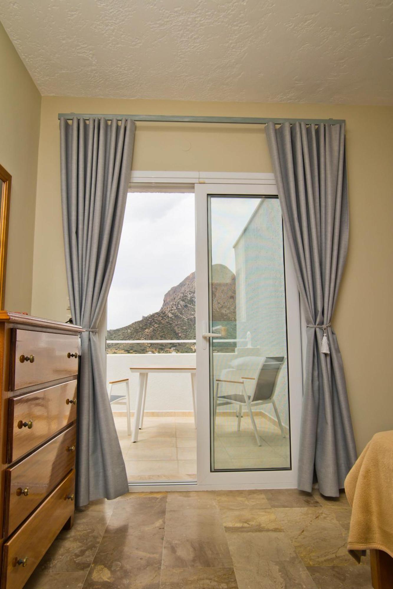 Acropolis Hotel Масурион Экстерьер фото